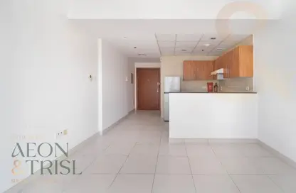 Apartment - 1 Bathroom for rent in Marina View Tower A - Marina View - Dubai Marina - Dubai