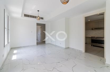 Villa - 2 Bedrooms - 3 Bathrooms for rent in Springs 11 - The Springs - Dubai