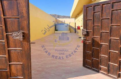 Staff Accommodation - Studio - 7+ for rent in Dibba Al Fujairah - Fujairah