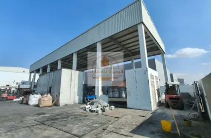 Factory - Studio - 2 Bathrooms for rent in Al Jlail - Al Sajaa - Sharjah
