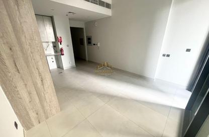 شقة - 1 حمام للايجار في الأمل تاور - مدينة دبي الرياضية - دبي