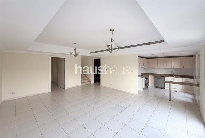 106863134 - Property Main Image