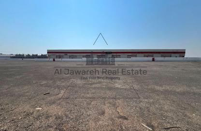 Warehouse - Studio - 4 Bathrooms for rent in Umm Dir - Umm Al Quwain