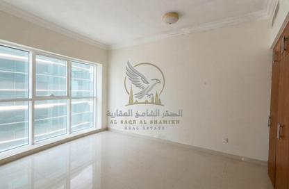 Apartment - 3 Bedrooms - 5 Bathrooms for rent in Al Majaz 1 - Al Majaz - Sharjah