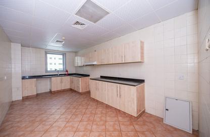 Apartment - 3 Bedrooms - 2 Bathrooms for rent in Al Taawun Street - Al Taawun - Sharjah
