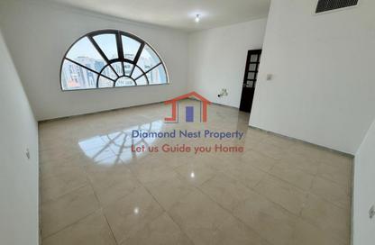 Apartment - 3 Bedrooms - 3 Bathrooms for rent in Mina Road - Tourist Club Area - Abu Dhabi