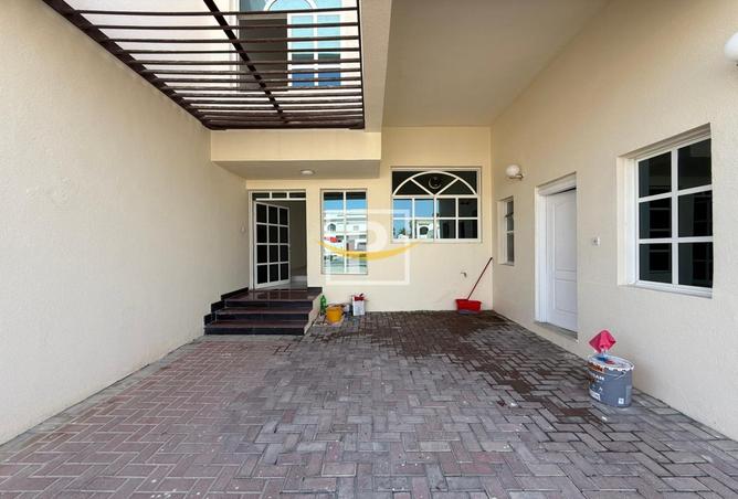 71118133 - Property Main Image