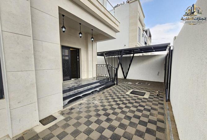 72306188 - Property Image 2