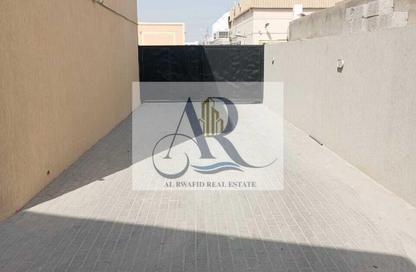 سكن عمال - استوديو - 8 حمامات للايجار في السجع إس - الصجعة - الشارقة