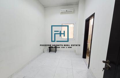 Townhouse - 3 Bedrooms - 5 Bathrooms for rent in Hoshi - Al Badie - Sharjah