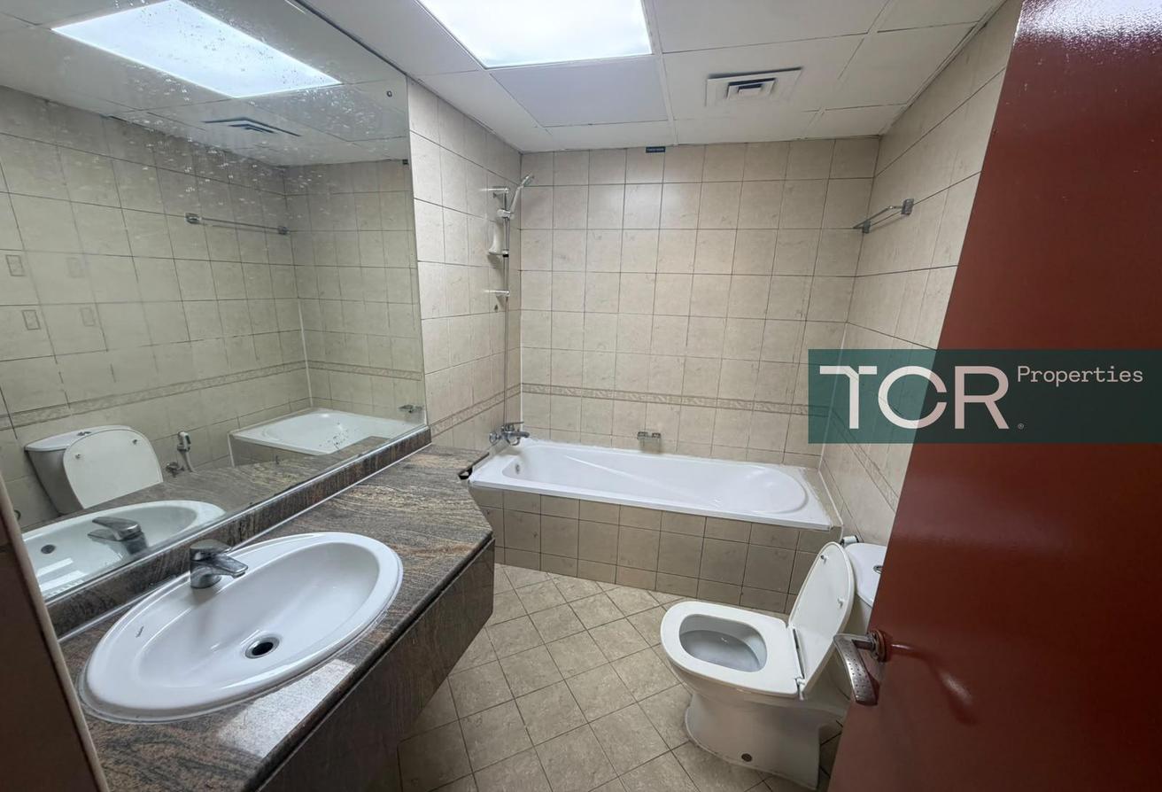 Company staff Welcome| 2BHK with balcony for Rent photo 8
