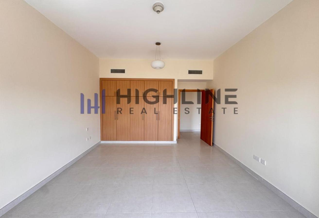 Spacious 3BR + Maid + Laundry | High Floor | Stunning Villa View photo 4