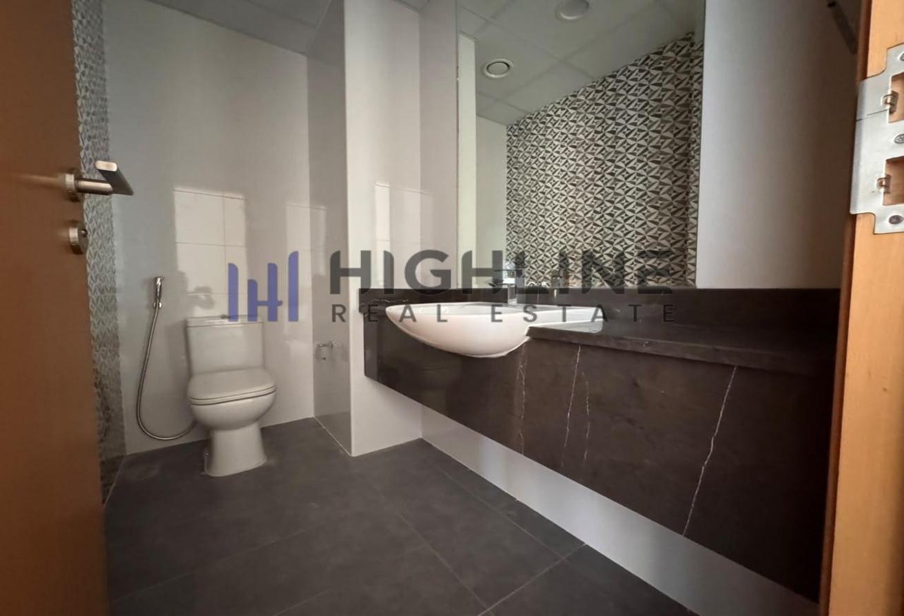 Spacious 3BR + Maid + Laundry | High Floor | Stunning Villa View photo 16