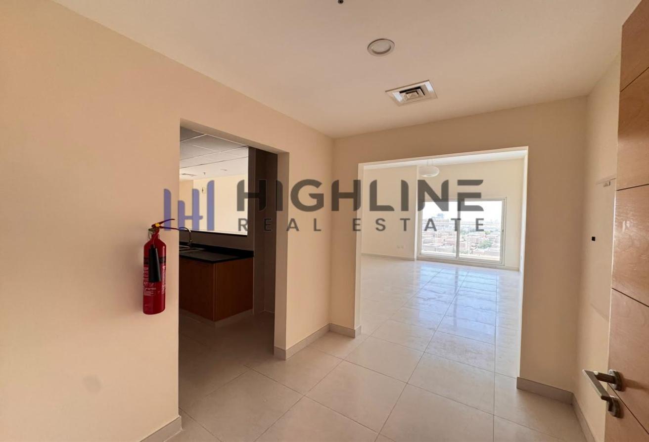 Spacious 3BR + Maid + Laundry | High Floor | Stunning Villa View photo 12