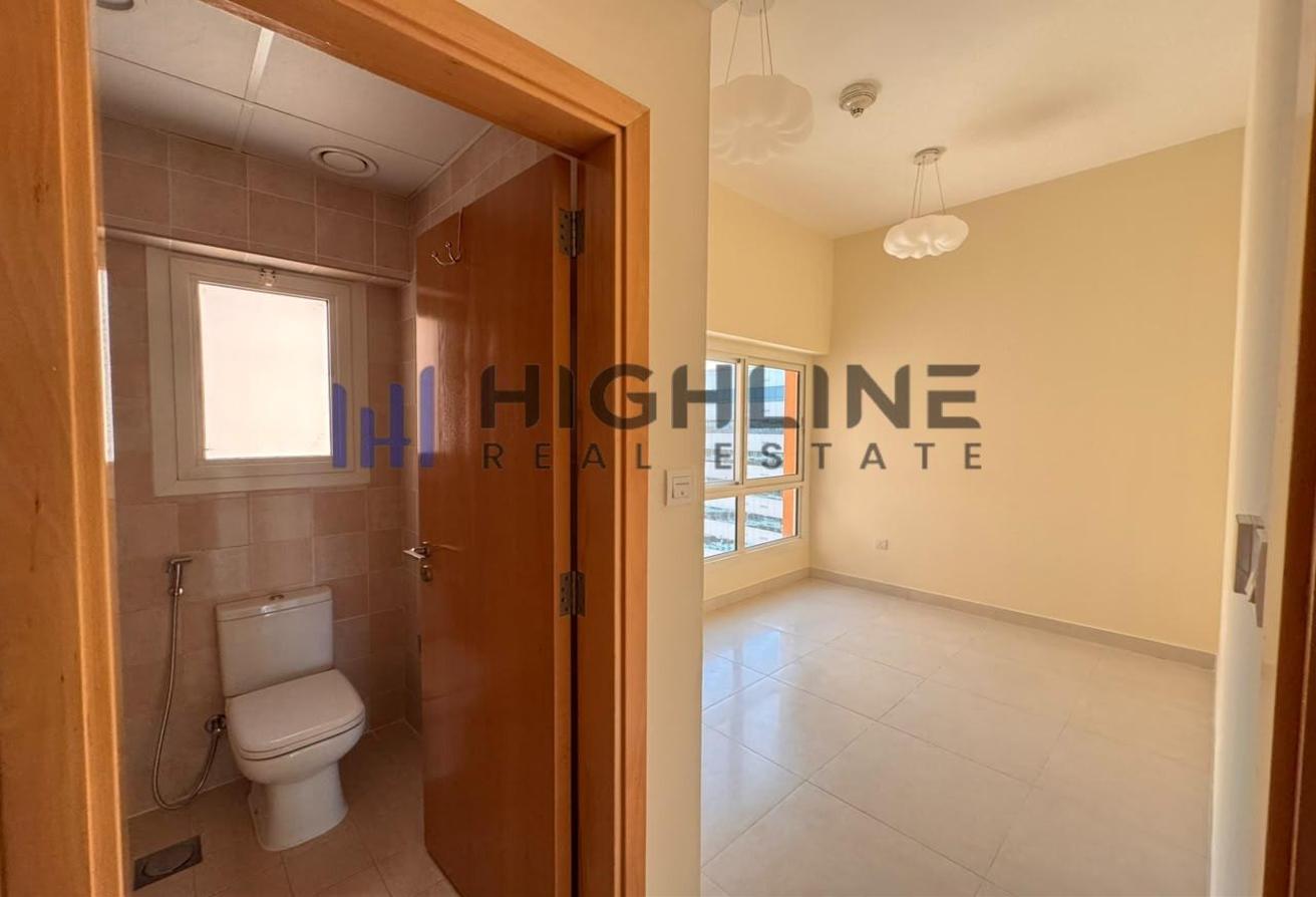 Spacious 3BR + Maid + Laundry | High Floor | Stunning Villa View photo 13