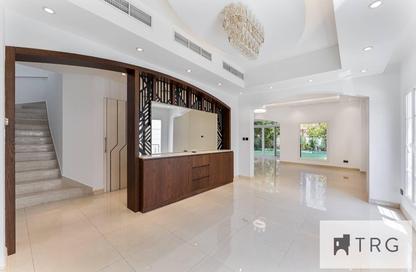 Villa - 5 Bedrooms - 5 Bathrooms for rent in Meadows 1 - Meadows - Dubai