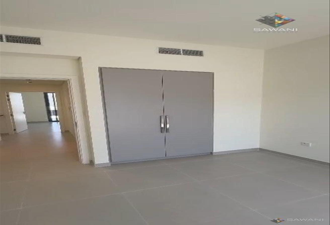 3BR + Maid | Spacious Villa | Chiller Free photo 23