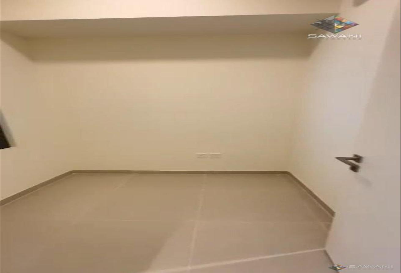 3BR + Maid | Spacious Villa | Chiller Free photo 8