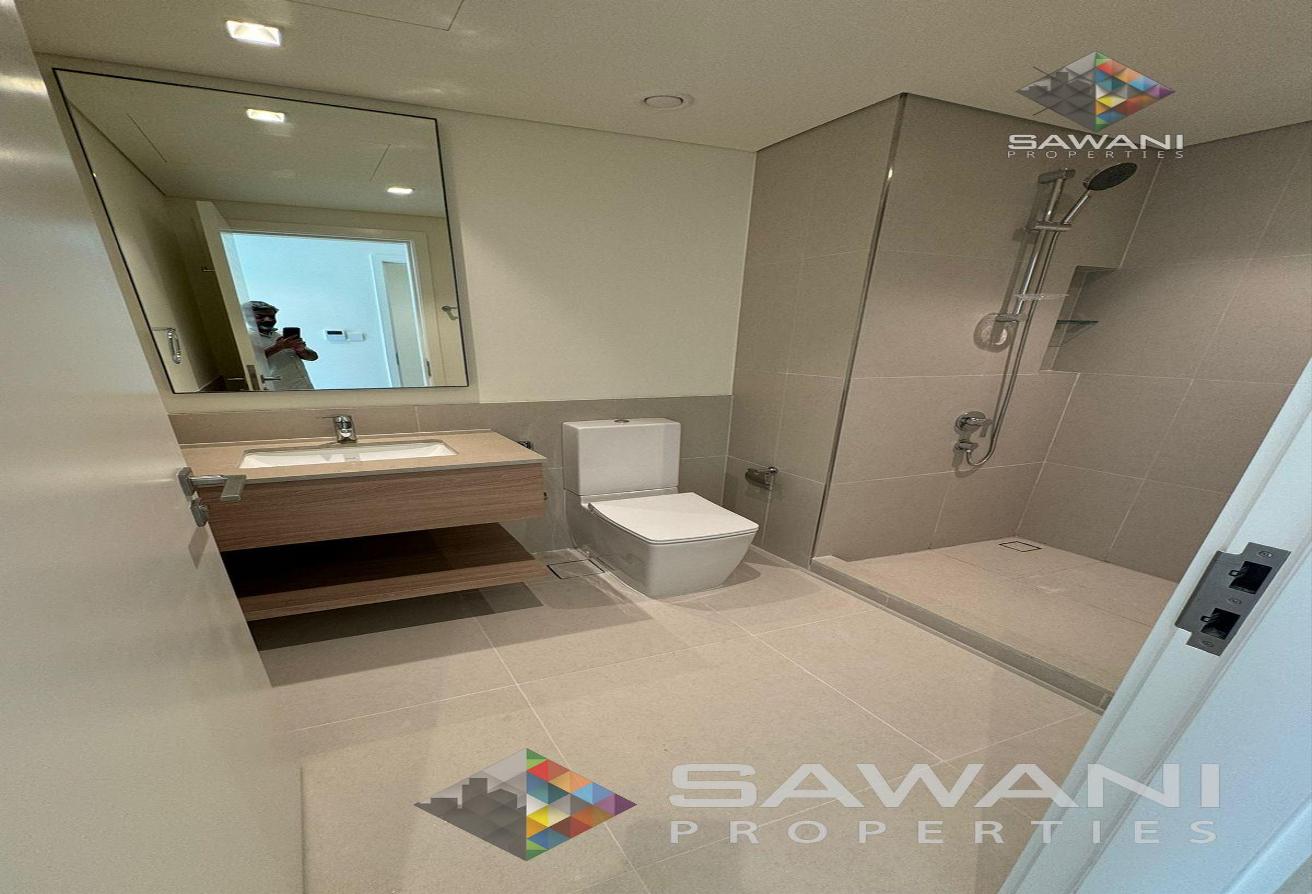 3BR + Maid | Spacious Villa | Chiller Free photo 25