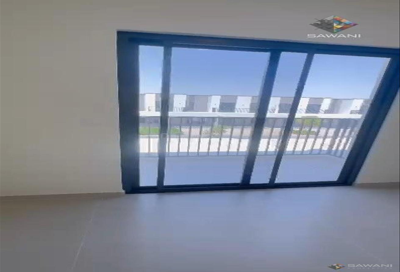 3BR + Maid | Spacious Villa | Chiller Free photo 19