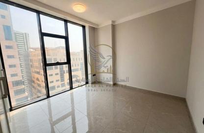 Apartment - 2 Bedrooms - 3 Bathrooms for rent in New Al Taawun Road - Al Taawun - Sharjah