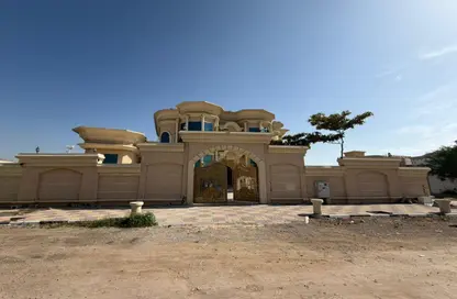 Villa - 7 Bedrooms - 7+ Bathrooms for rent in Julfar - Ras Al Khaimah