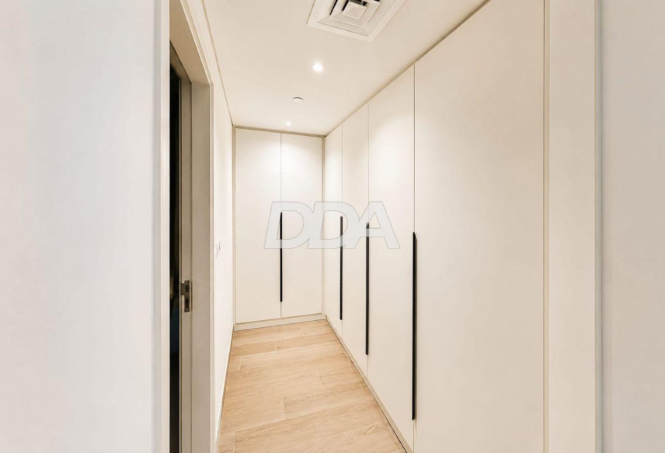 LUXURY 4BR + MAID | LARGE LAYOUT | PRIME LOCATION photo 6