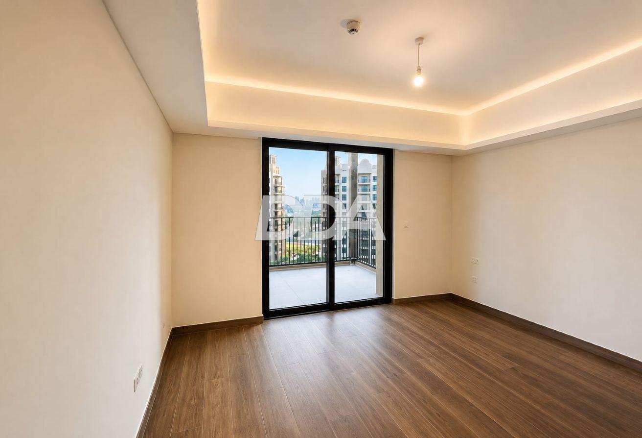 LUXURY 4BR + MAID | LARGE LAYOUT | PRIME LOCATION photo 5