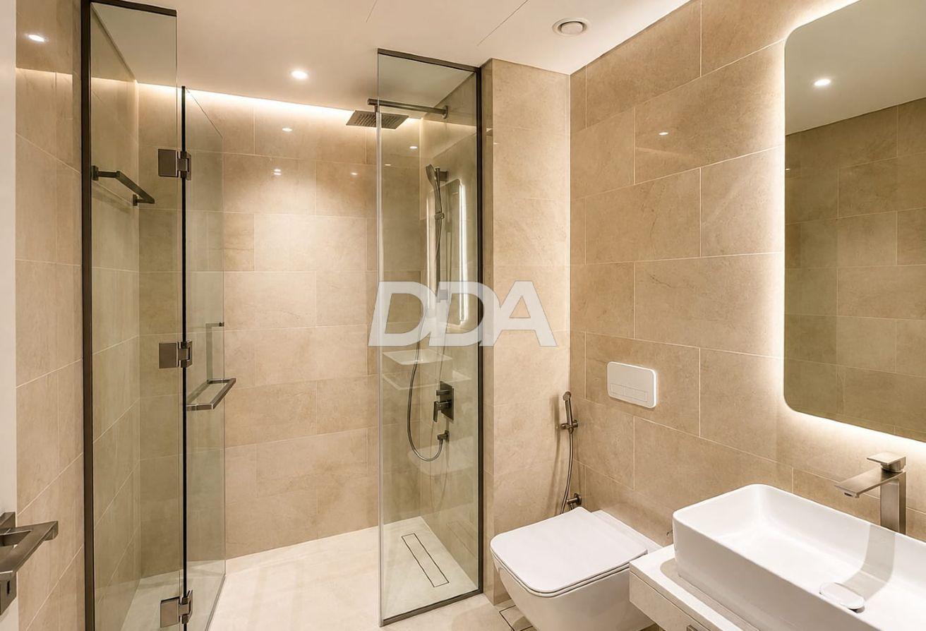 LUXURY 4BR + MAID | LARGE LAYOUT | PRIME LOCATION photo 8