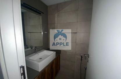 Apartment - 3 Bedrooms - 4 Bathrooms for rent in Al Mamsha - Muwaileh - Sharjah