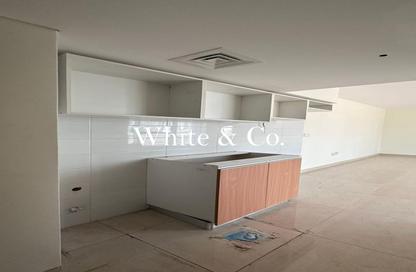 Apartment - Studio - 1 Bathroom for sale in Wind Tower 1 - JLT Cluster B - Jumeirah Lake Towers - Dubai Apartment - Studio - 1 Bathroom for sale in Wind Tower 1 - JLT Cluster B - Jumeirah Lake Towers - Dubai