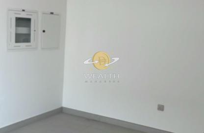 Apartment - 1 - 2 for rent in AlFalah - Muwaileh Commercial - Sharjah