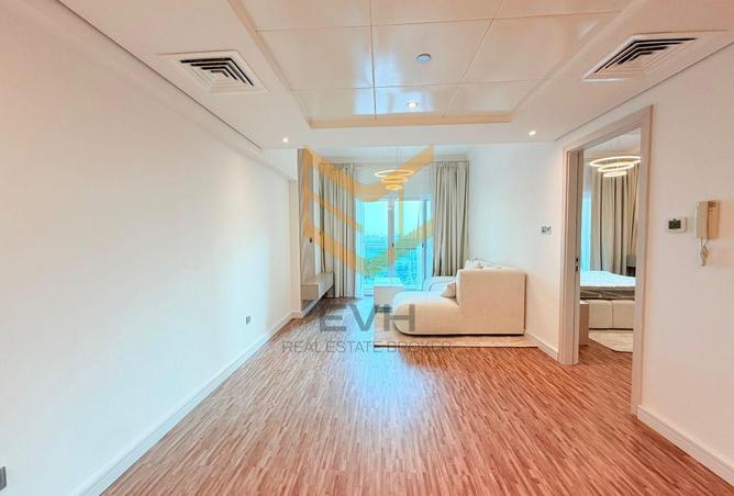 83667994 - Property Image 3