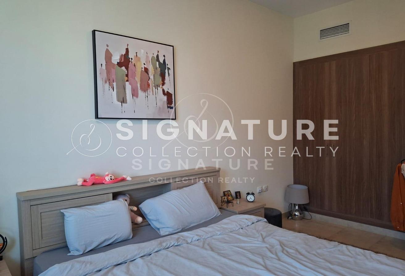High Floor | Vacant | Well maintained photo 10