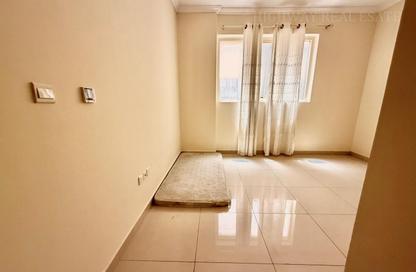 Apartment - 2 Bedrooms - 3 Bathrooms for rent in Muwaileh 29 Building - Muwaileh - Sharjah