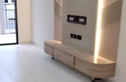 شقة - 2 غرف نوم - 3 حمامات للبيع في سيلفر بارك ريزيدنسي - المدينة العالمية المرحلة 2 - 4 الورسان - الورسان - دبي