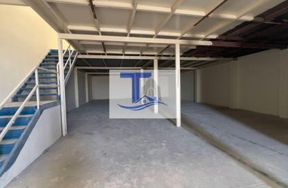 Warehouse - Studio for rent in Mussafah Industrial Area - Mussafah - Abu Dhabi