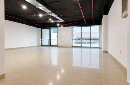 Office Space - Studio - 1 for rent in The Regal Tower - Business Bay - Dubai Office Space - Studio - 1 for rent in The Regal Tower - Business Bay - Dubai