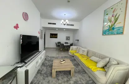 Apartment - 2 Bedrooms - 4 Bathrooms for rent in Al Khan Corniche - Al Khan - Sharjah