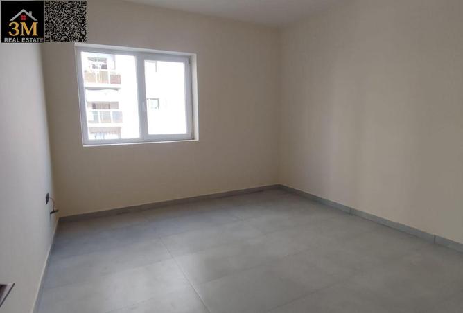 75402341 - Property Image 3