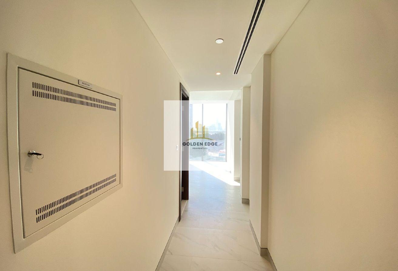 BURJ VIEW | BIG LAYOUT | MULTIPLE UNITS photo 12
