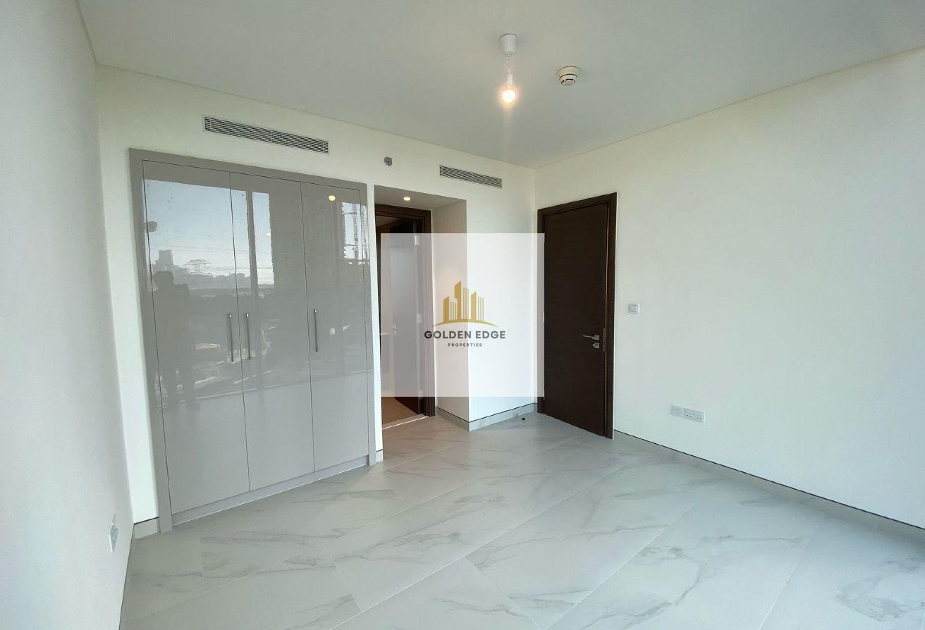 BURJ VIEW | BIG LAYOUT | MULTIPLE UNITS photo 13