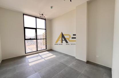 Apartment - 1 - 1 for rent in Tilal City A - Tilal City - Sharjah Apartment - 1 - 1 for rent in Tilal City A - Tilal City - Sharjah