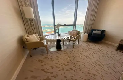 Apartment - Studio - 1 Bathroom for rent in The Palm Tower - Palm Jumeirah - Dubai