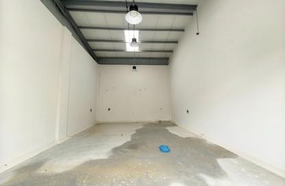 Warehouse - Studio - 1 for rent in Al Noud - Al Ain