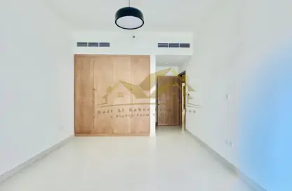 شقة - غرفة نوم - 2 حمامات للايجار في السوق الكبير - بر دبي - دبي