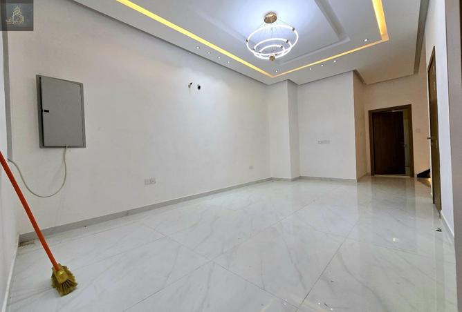 82783481 - Property Image 3