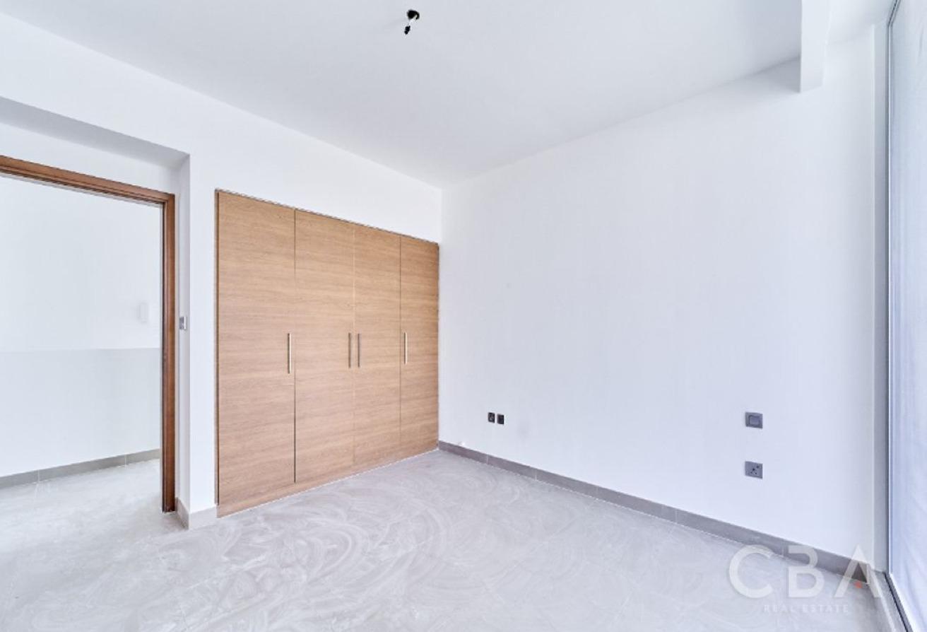 Negotiable | Close to Ammenties | Prime Location photo 8