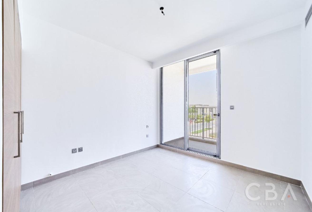 Negotiable | Close to Ammenties | Prime Location photo 6