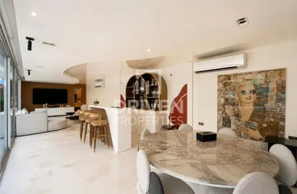 Villa - 6 Bedrooms - 6 Bathrooms for sale in District 2 - Jumeirah Park - Dubai